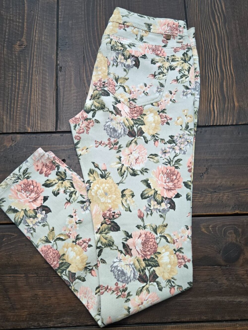 Almost Famous Floral Skinny Jeans Pastel Pink Sage Womens Size 7 Stretch - Picture 2 of 8